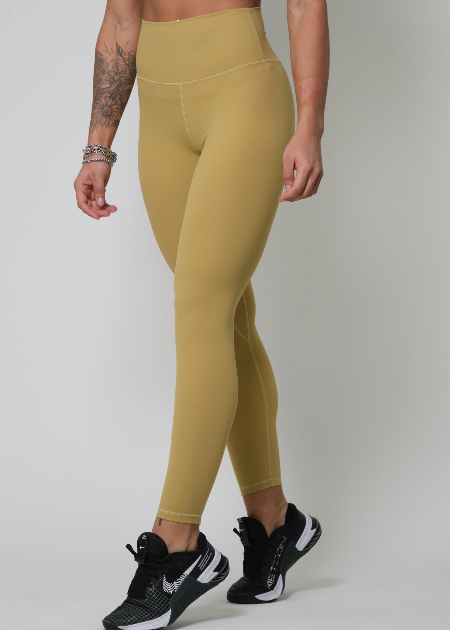 LEGGINGS ESTENSADOS Oliva